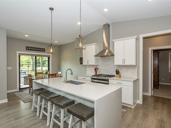 4th image of 10824 Westport Dr