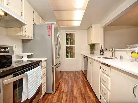 2nd image of 3236 80th Ave SE APT 3