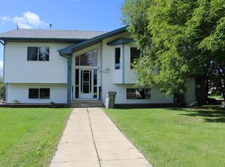 5135 55th Ave, Mundare, AB T0B3H0
