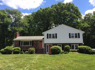 23 Peachtree Rd, Lexington, MA 02420