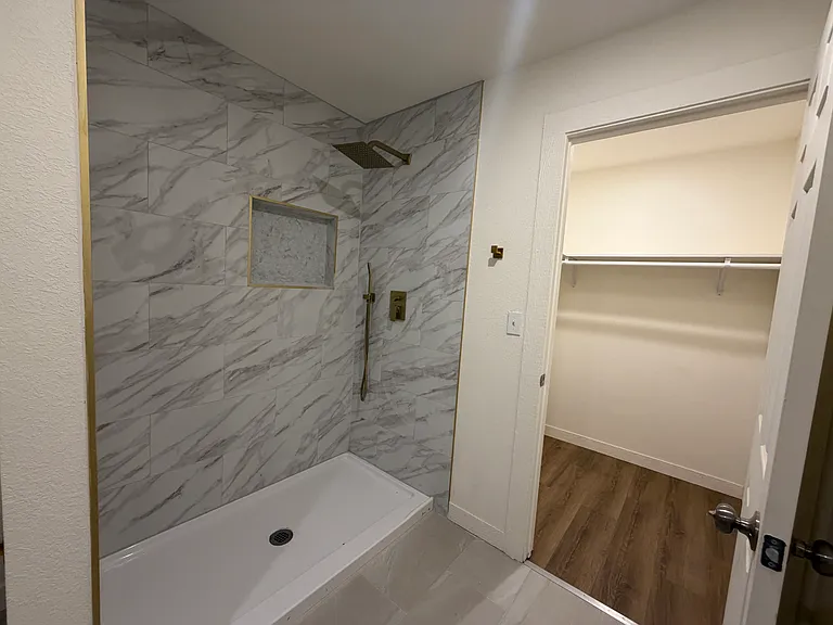 2222 Harding St — Photo 23