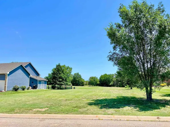 2040 N Prairie View Ct, El Dorado, KS 67042