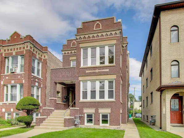 2127 Highland Ave, Berwyn, IL 60402