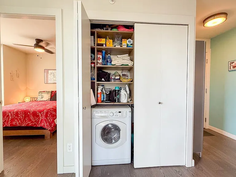 189 Keefer St #505 — Photo 28