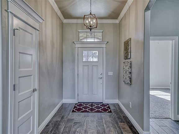 5th image of 5013 SW 128th Ct