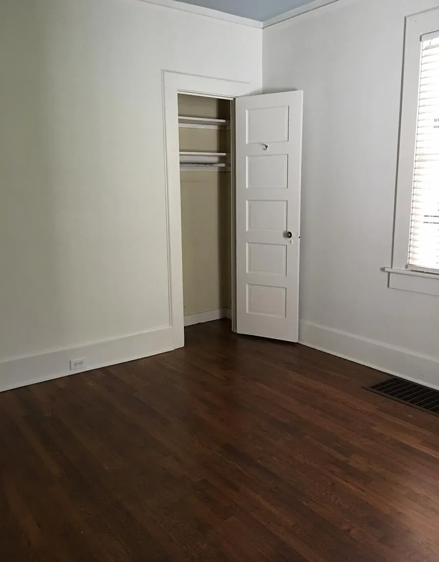 15 E Augusta Place — Photo 3