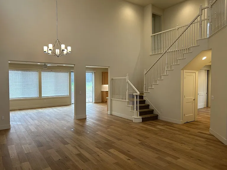 3904 Park Gardens Dr — Photo 5