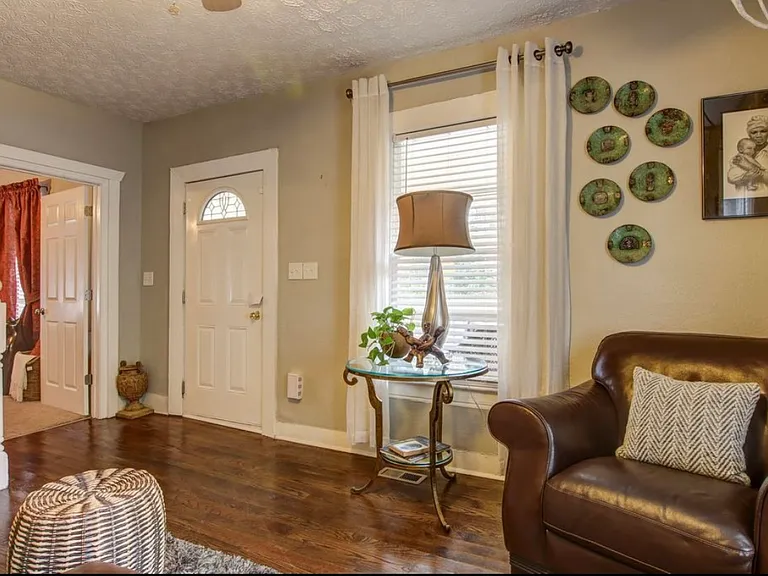 1837 Dorsey Ave — Photo 18