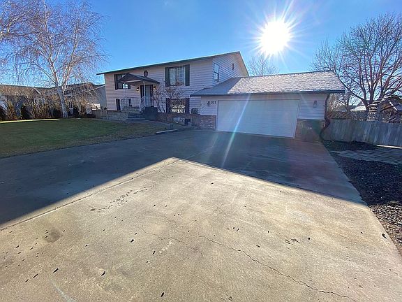 3rd image of 331 King St NE