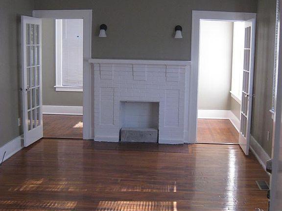 3rd image of 704 E 49th St #B