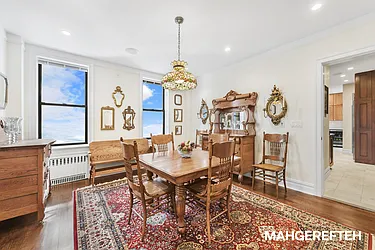 Sold by R New York