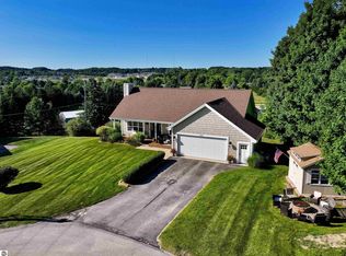 5030 Village Lane Ct, Traverse City, MI 49685