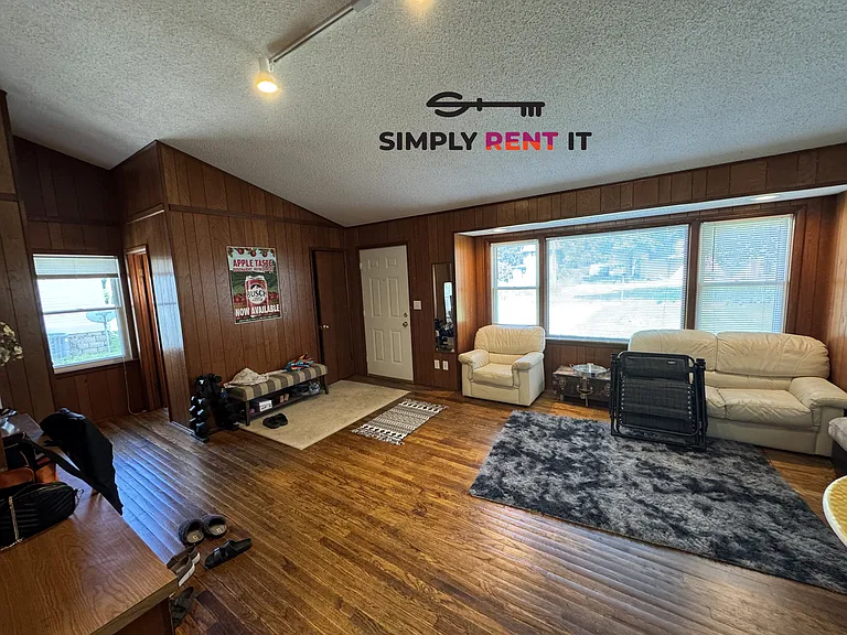 532 Hayward Ave — Photo 9
