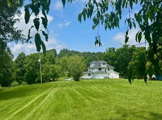 1710 Egypt Rdg, Spencer, WV 25276