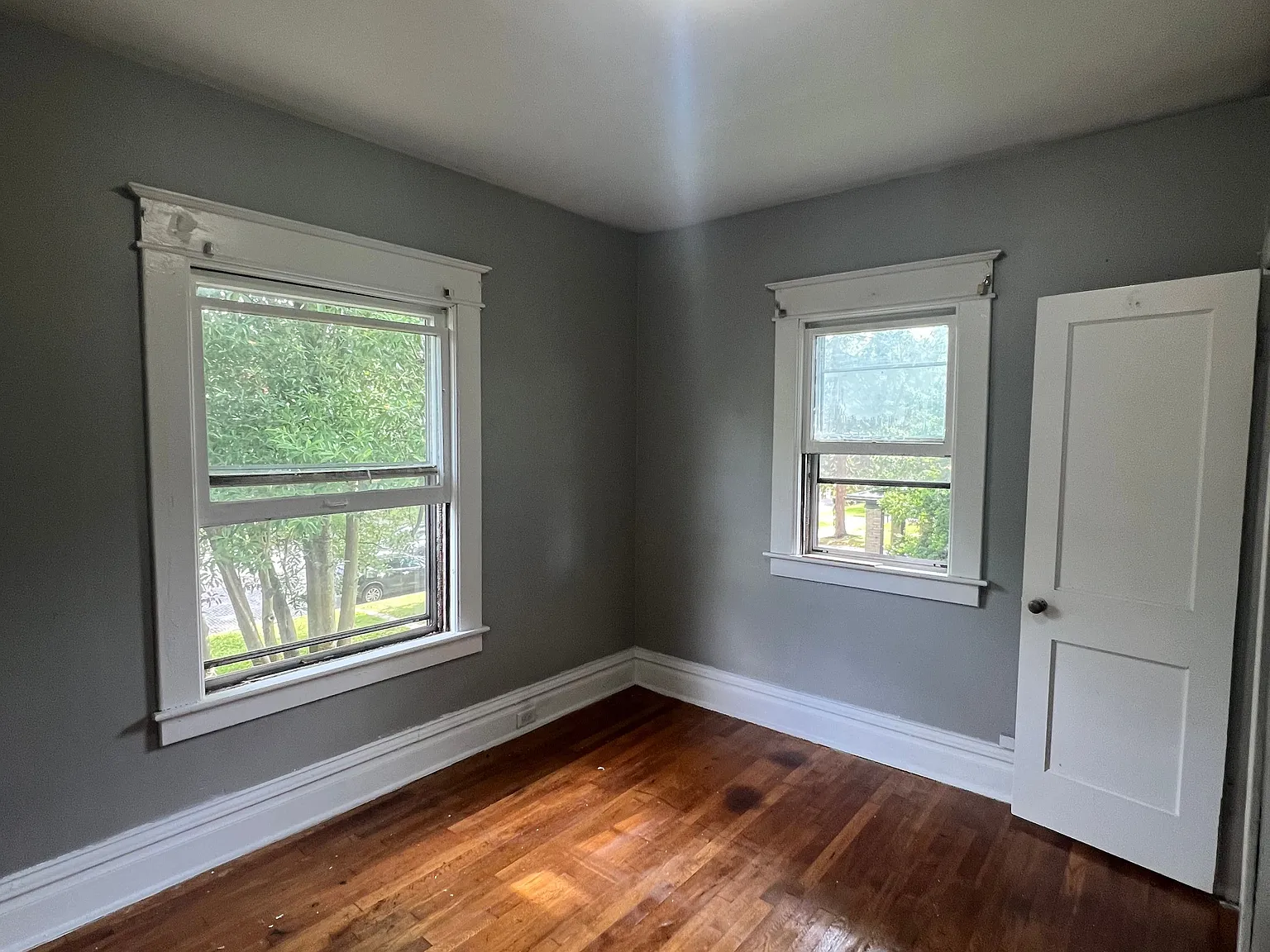 3 bed, 1.0 bath, $1,200 — Photo 4