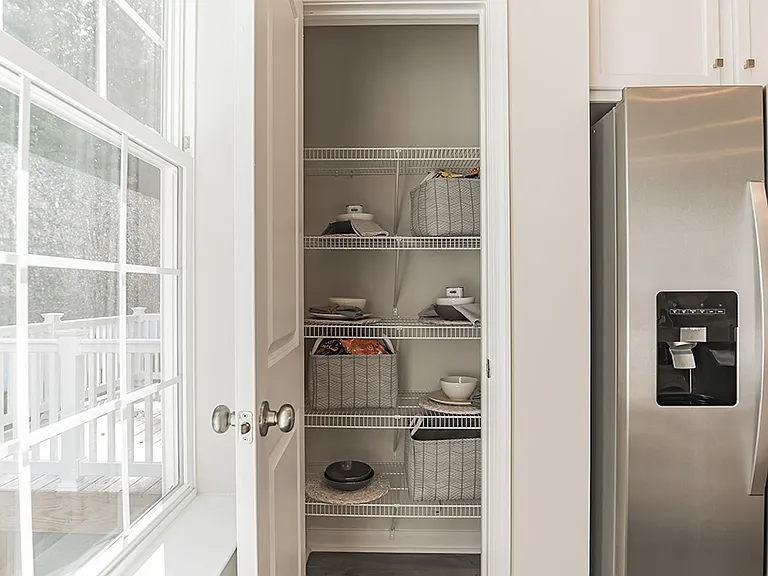 515 N Palace Dr — Photo 8