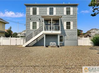 35 Wilkins Rd, Toms River, NJ 08753