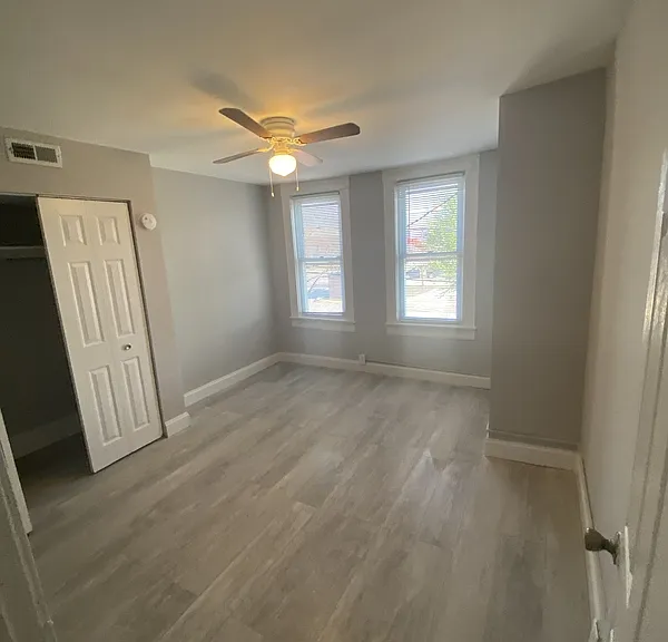 424 Ilchester Ave — Photo 10