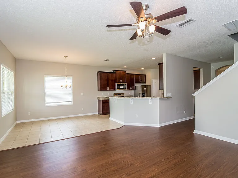 819 Celebration Ln — Photo 3
