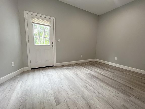 4th image of 84 Chapel St #1L