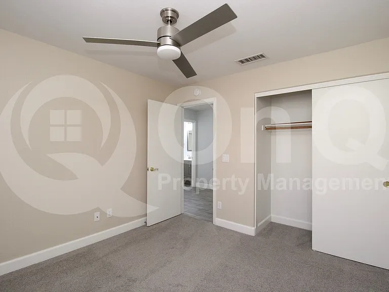 208 W Jasper Dr — Photo 15