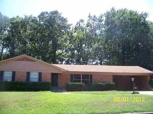 510 Fleming Dr, Mount Pleasant, TX 75455