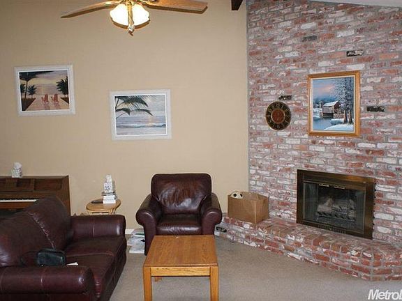 3rd image of 6048 Dublin Way
