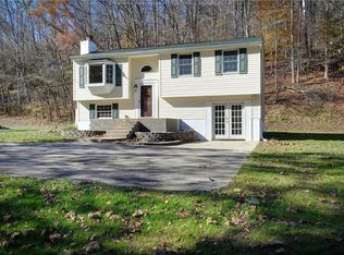 92 Island Creek Rd, Tornado, WV 25202