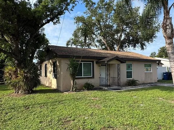 1710 54th Ave E, Bradenton, FL 34203