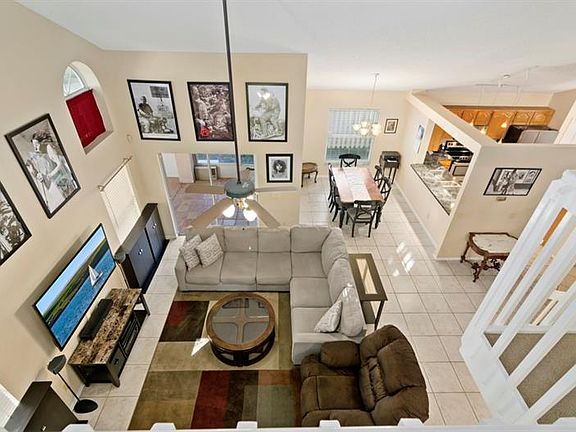 3rd image of 744 Silver Birch Pl