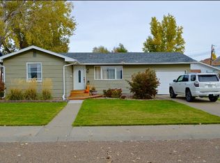 209 Juniper Ave, Glendive, MT 59330