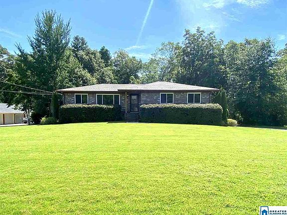 2nd image of 2109 Pinehurst Dr