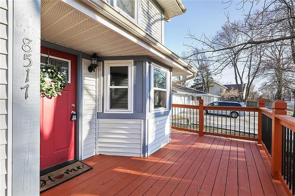 8517 Switzer Rd, Overland Park, KS 66212 | Zillow