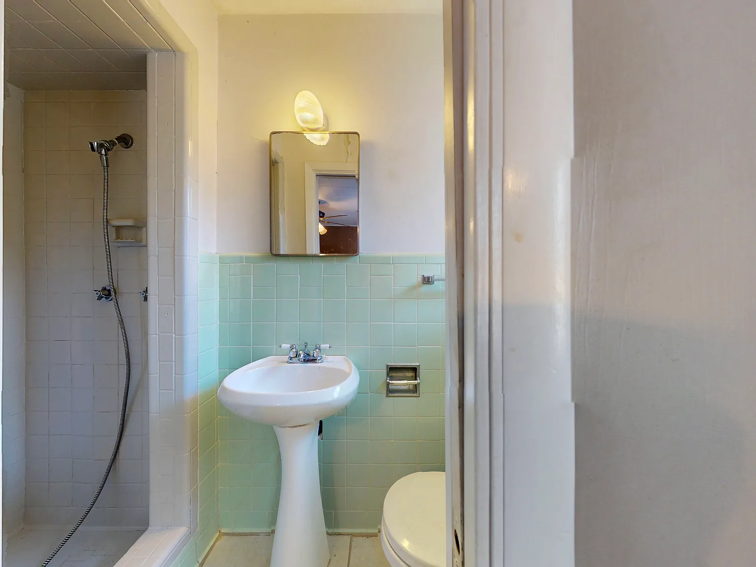 2 bed, 1320 sqft, $1,650 — Photo 4