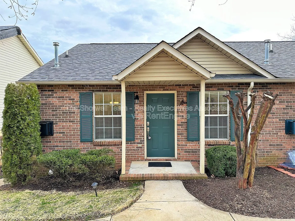 Building Photo - 819 Calypso Way
