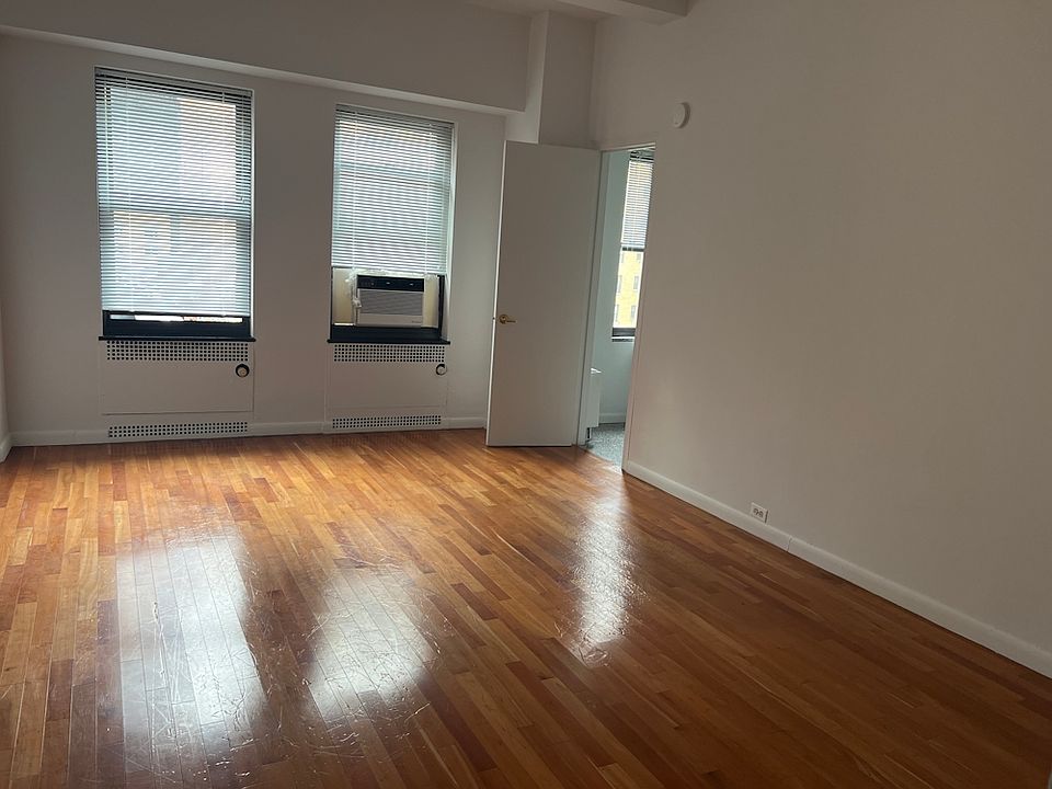 1st image of 108 E 38th St APT 902