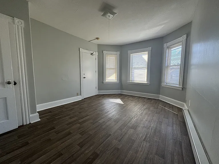 173 Broad St #3W — Photo 3