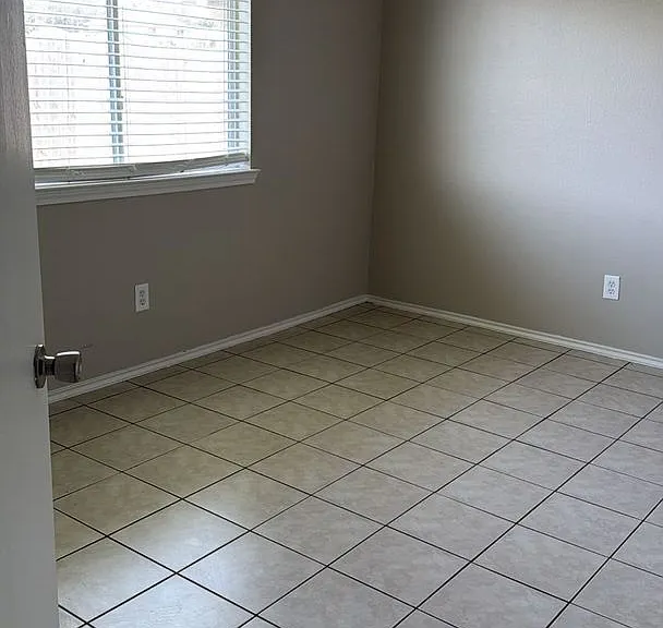 19959 Oland Way — Photo 3