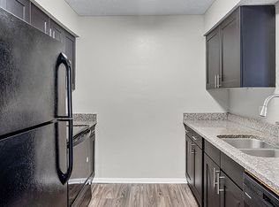 The Oaks of Woodland Park Apartments, Tampa, FL 33614