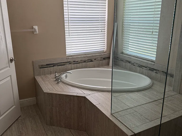 1549 Sweetspire Dr — Photo 10