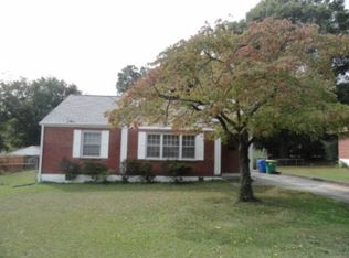 847 Pine View Dr, Forest Park, GA