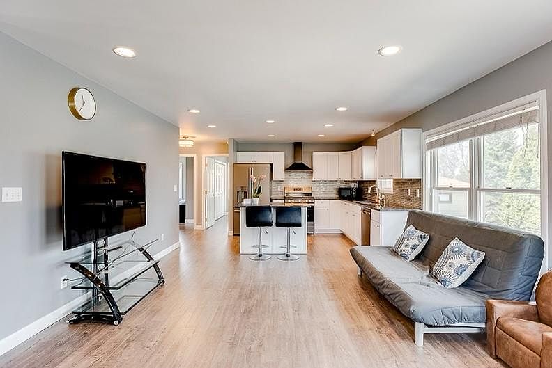 1st image of 6958 14th St N