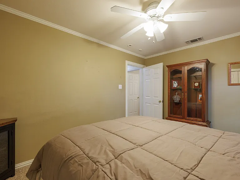 3726 Pensacola Dr — Photo 21