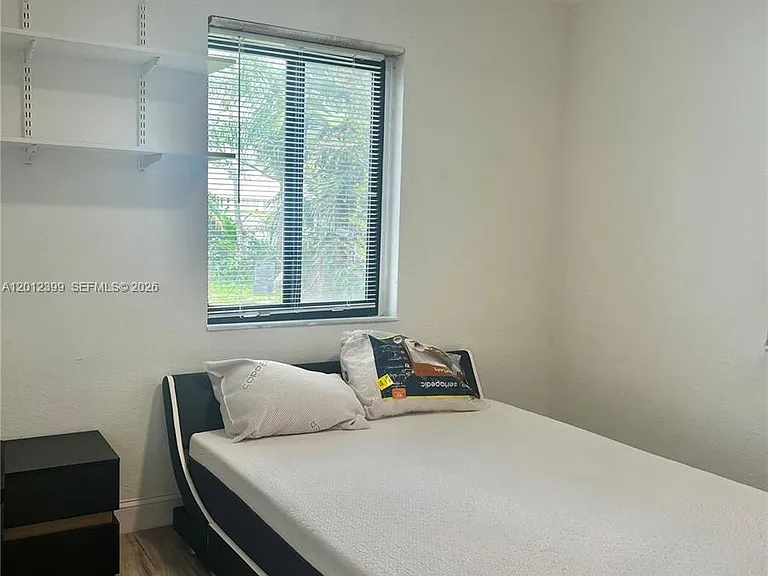 12040 N Miami Ave — Photo 12