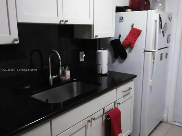 5420 NW 11th St APT 205, Fort Lauderdale, FL 33313