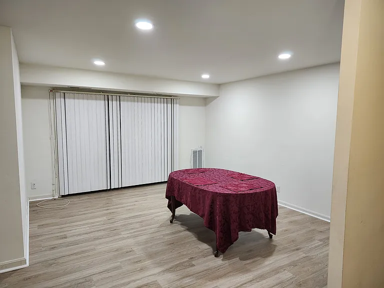 810 Quince Orchard Blvd #T1 — Photo 11