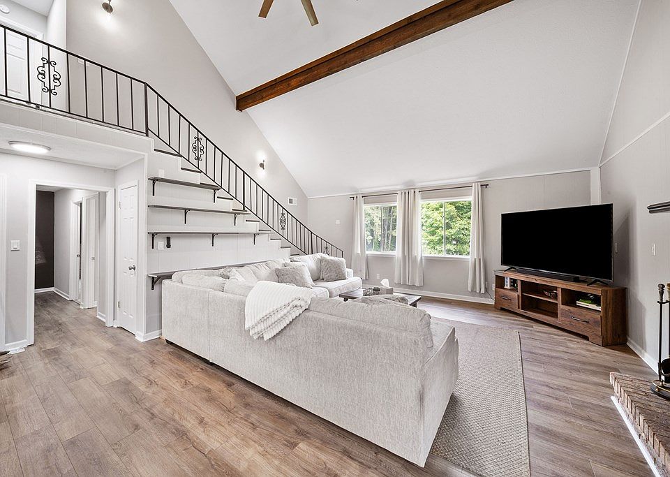【中古】 house　styling（2010ー2011） 2710 11th Pl, Phenix City, AL 36869 | Zillow