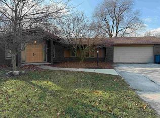 1108 Southerly Point, Fort Wayne, IN 46845