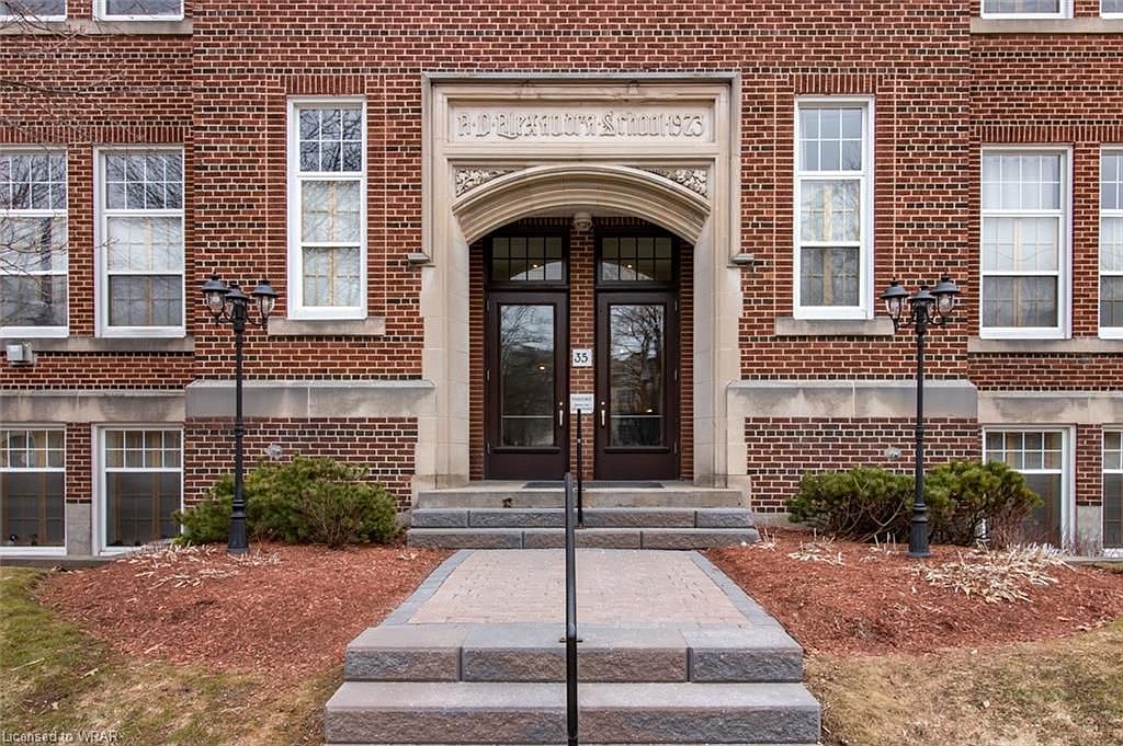 35 Alexandra Ave 103, Waterloo, ON N2L 1L4 Zillow