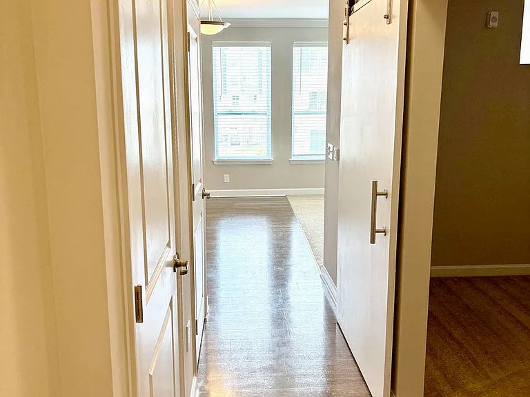 Clairmont at Trinity — Photo 119